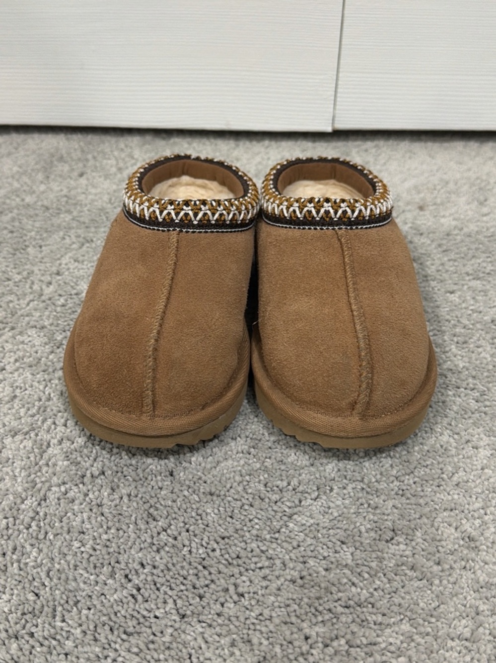 UGG Kids Chestnut Slip-On Shearling-Lined Clog